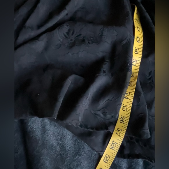 Torrid Dress Black Maxi
chiffon dress roses
10 plus M/L
Fashion Runway feature - Picture 14 of 14